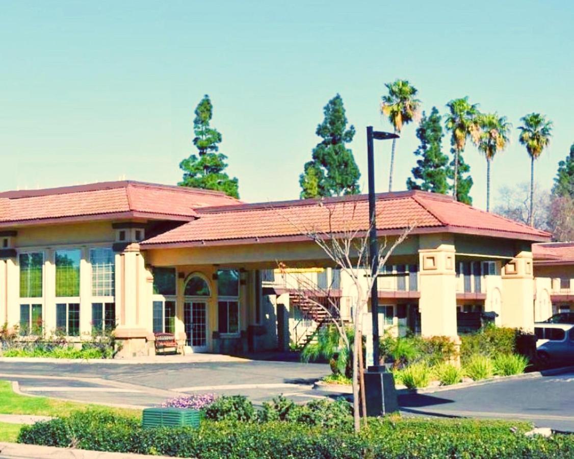 Bposhtels Anaheim Hostel Exterior photo
